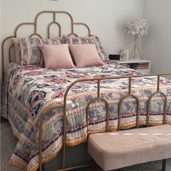 Anthropologie Brynne queen bedding - Picture 1 of 4